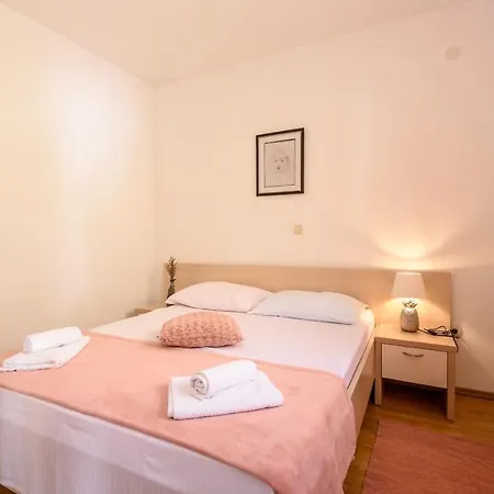 Apartment Zdravko Klek