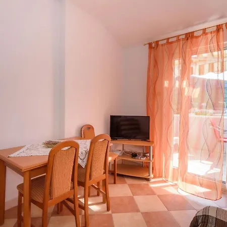 Apartment Zdravko *